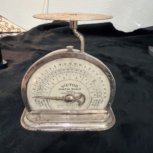 Antique victor postal scale - victor,