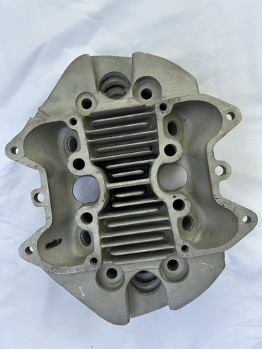 Triumph t100 cylinder head - triumph,