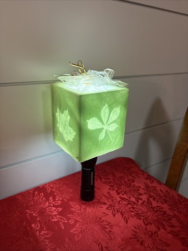 Bullfrog light candle leaf - co,
