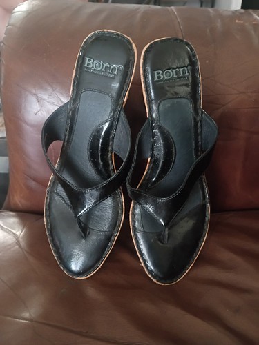 Born 39m thong sandals black - thong,