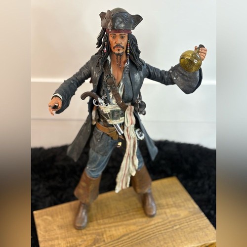 Captain jack sparrow - captain,