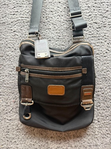 Tumi alpha bravo annapolis - alpha,