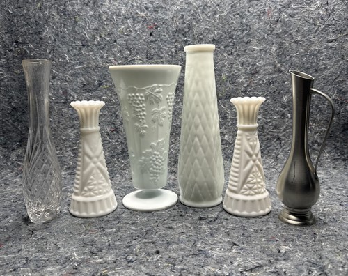 Milk glass bud - milk, lot