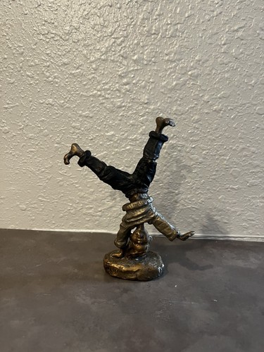 Cartwheeling bronze - "cartwheeling",