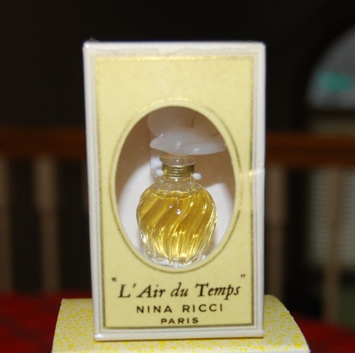 Vintage miniature dove bottle - dove,