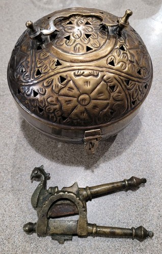 Vintage betel nut box and - betel,