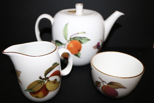 Royal worcester england - royal,