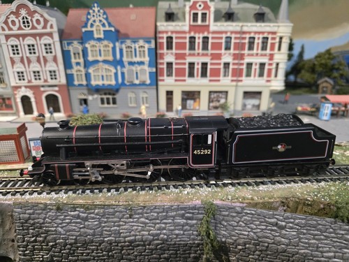 Hornby king class steam - hornby,