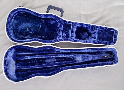 Vintage blue fuzzy - fuzzy, violin