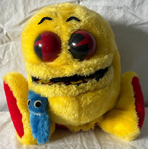 Vintage 1982 pac man - pac-man, plush