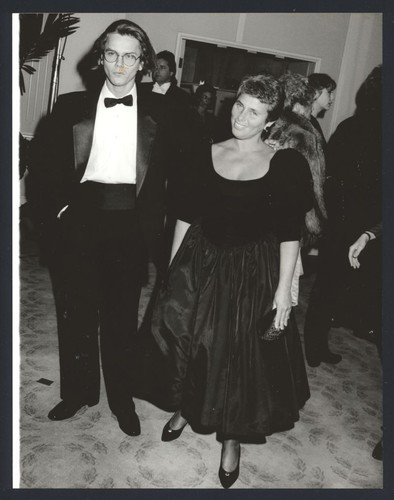 1989 river phoenix mother - 1989, &