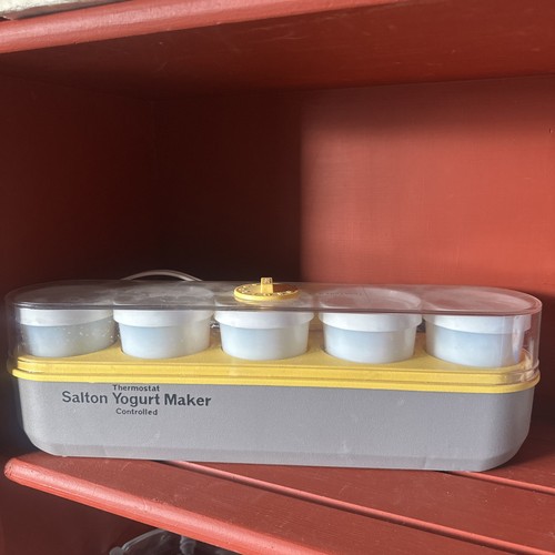 Salton yogurt maker white - yogurt,