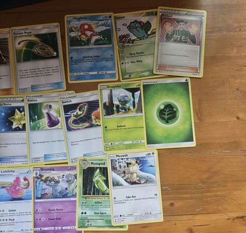 Random pokémon cards - 20+,