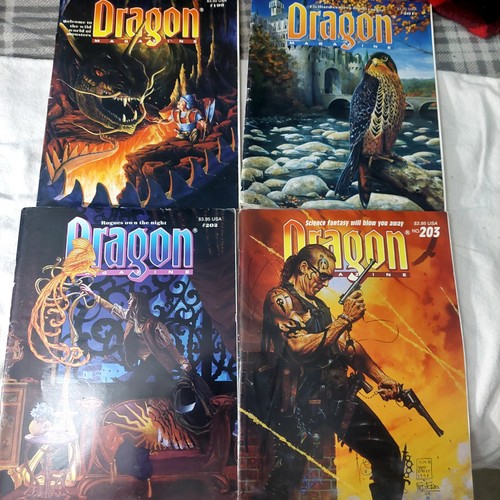Lot dragon magazines and - of,