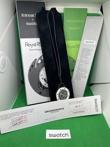 Brand new swatch ocho - brand, x