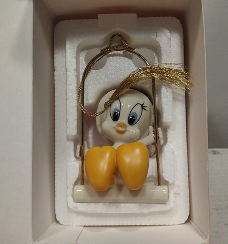 2000 looney tunes lenox china - looney,