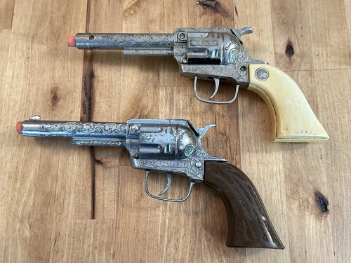 Vtg die cast cap gun - gun, toys