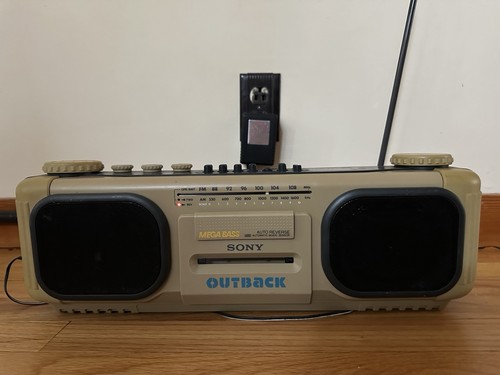 Sony cfs d960 outback radio - sony,
