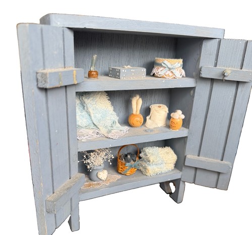 Shabby chic country bathroom - shabby,