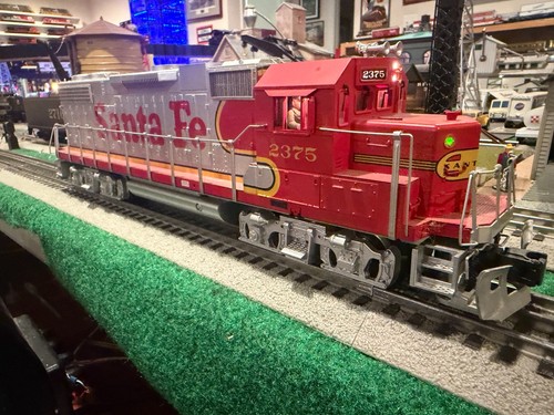 Mth 2255 santa gp38 2 - mth,