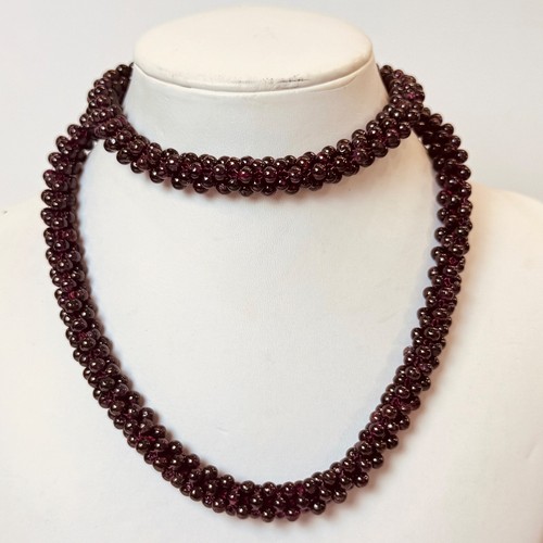 Vtg natural red garnet bead - red,