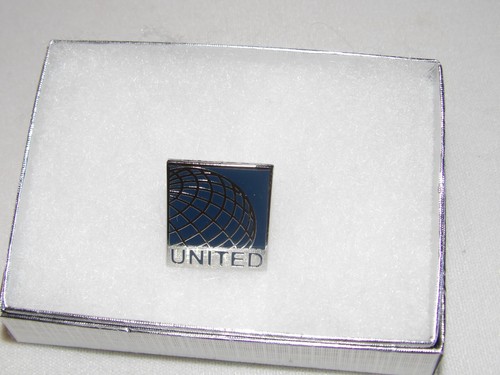 United airlines pin - airlines, newest