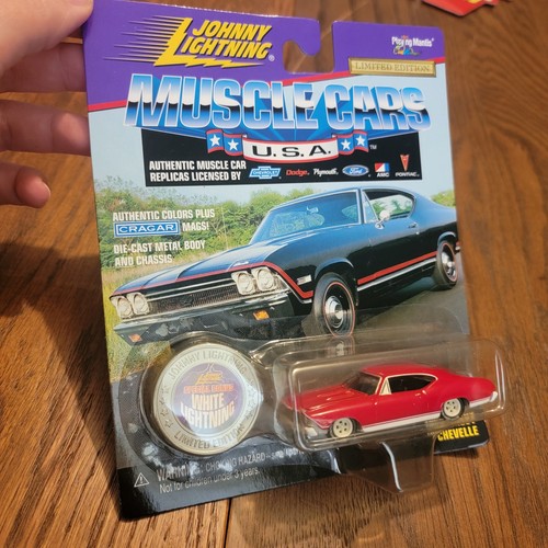 Johnny lightning 1968 - johnny, chevy