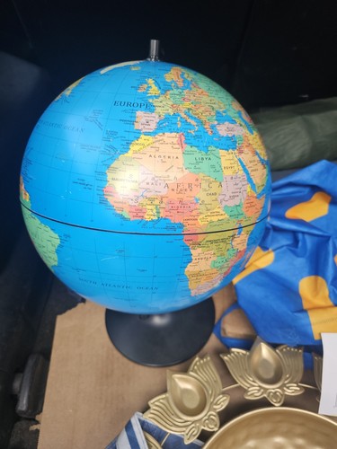 World globe 12 - 🌎, globe---