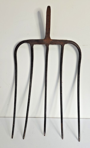 Vintage farm pitchfork head - farm,