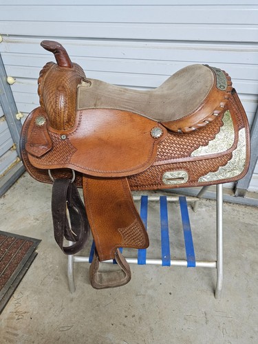 Used brown color - brown,