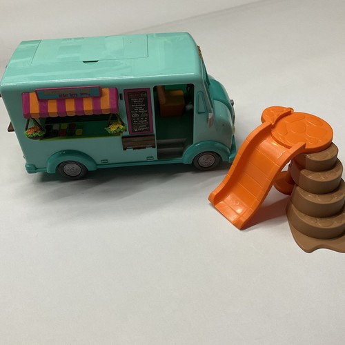 Girl playset lot - girl's, lil'
