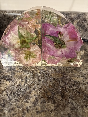 Lucite resin encased - /,