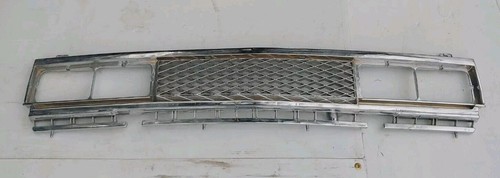 Chrome grille for nissan - chrome,