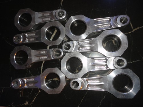 Aluminum connecting rods sbc
