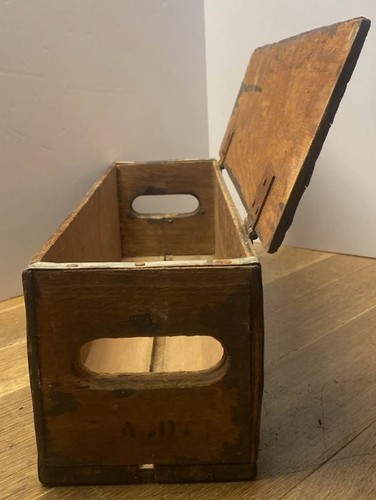 Vtg primitive wooden - primitive, box