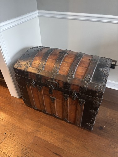Vintage steamer trunk from - vintage,