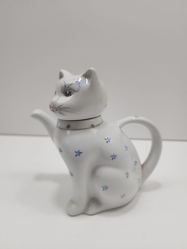 Vintage kitty lucky cat - kitty,