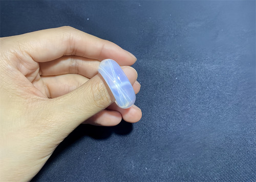 White star sapphire - star,