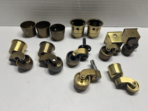 Lot nos miscellaneous - (12),