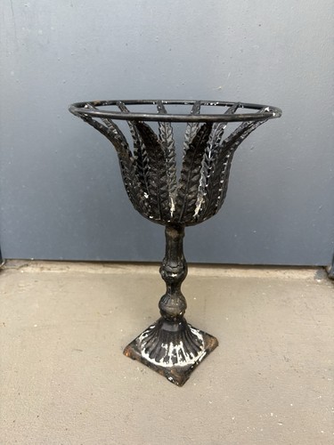 Old reticulated cast iron - reticulated,