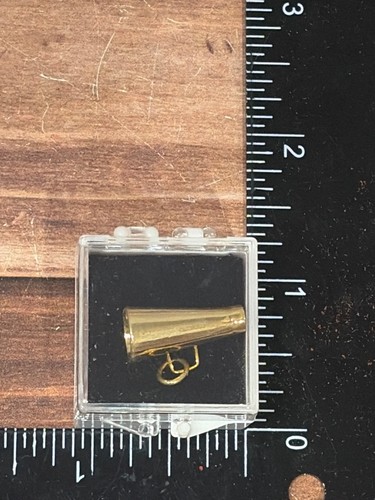 Lot gold tone - lot, of