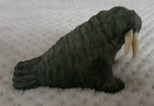 Vintage hand carved wolf - vintage,