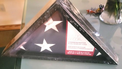 Studio decor commemorative - studio,