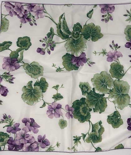 Vtg 18x18 purple lilac - vtg,