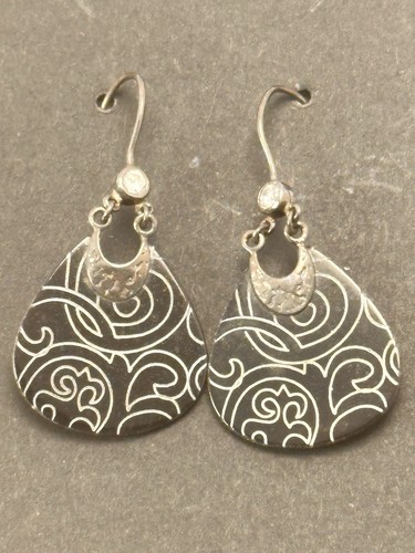 Silpada etched shell - shell, "subtle