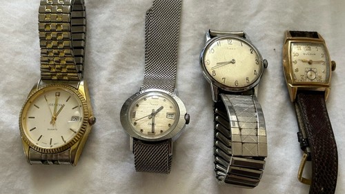 Mixed lot watches - of,