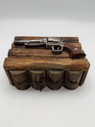 Hobby lobby western revolver - lobby,