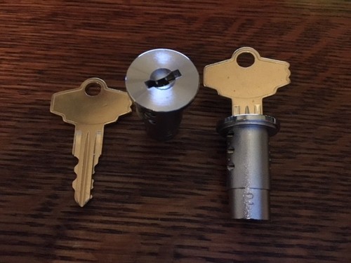 Lock key sets for oak - sets,