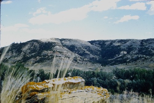 Red border slide - border, valley
