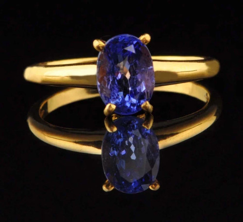 Oval cut tanzanite - ct,